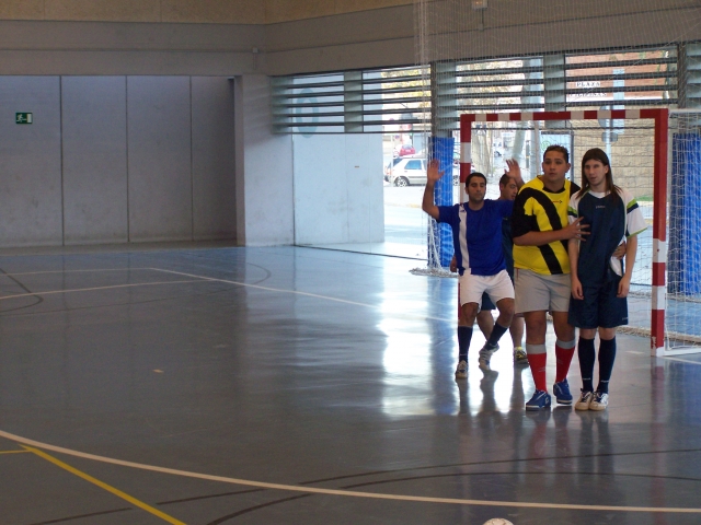 Ruli estorbando en una falta